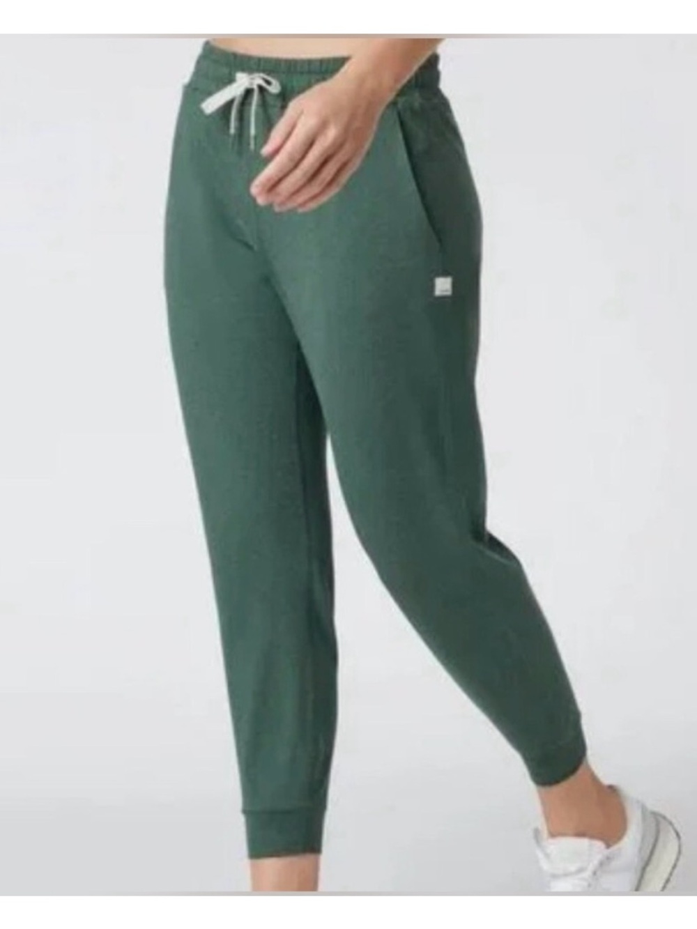 NWOT Vuori Performance Joggers
